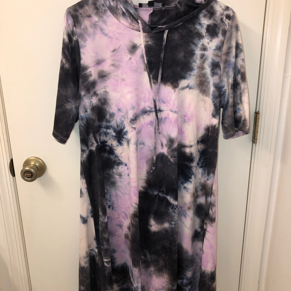 Vibe women’s Tie-Dye Dress in Pink, Grey and black